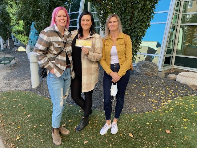 “The Pinkest Owl” Donates $13,000 to the Western Manitoba Cancer Centre!